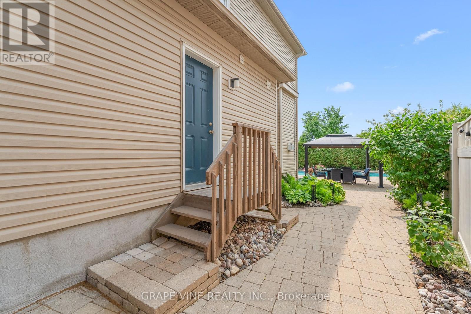 421 Keith Crescent