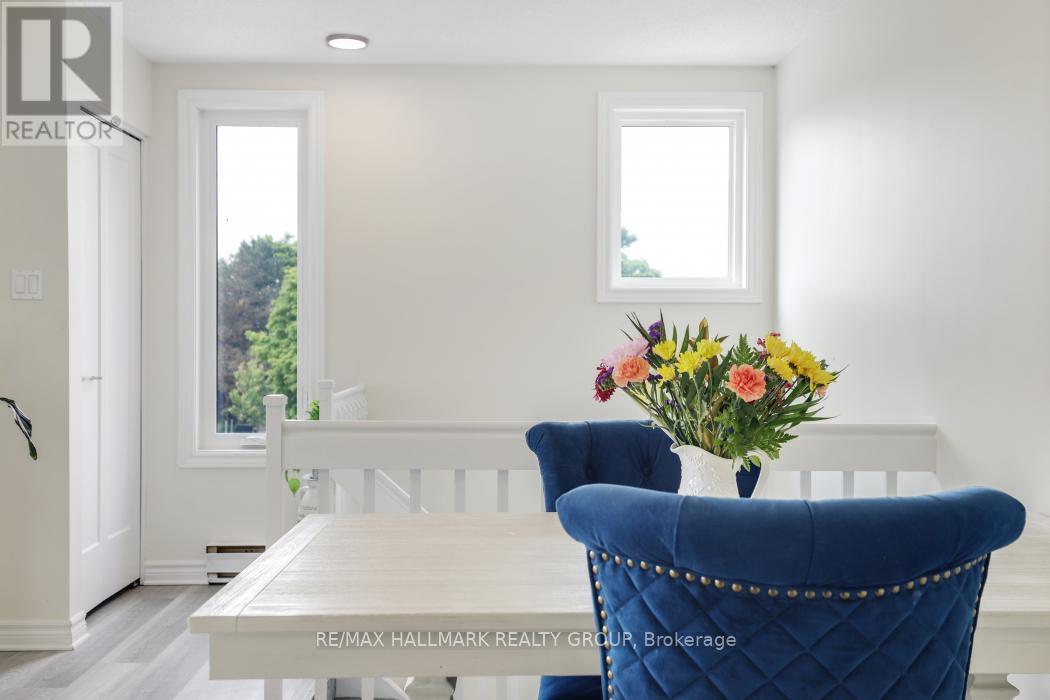 8 - 3 Stonebank Crescent
