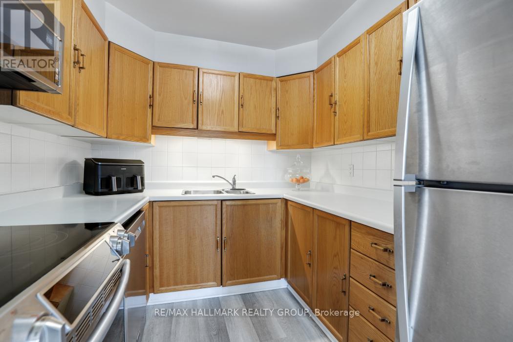 8 - 3 Stonebank Crescent