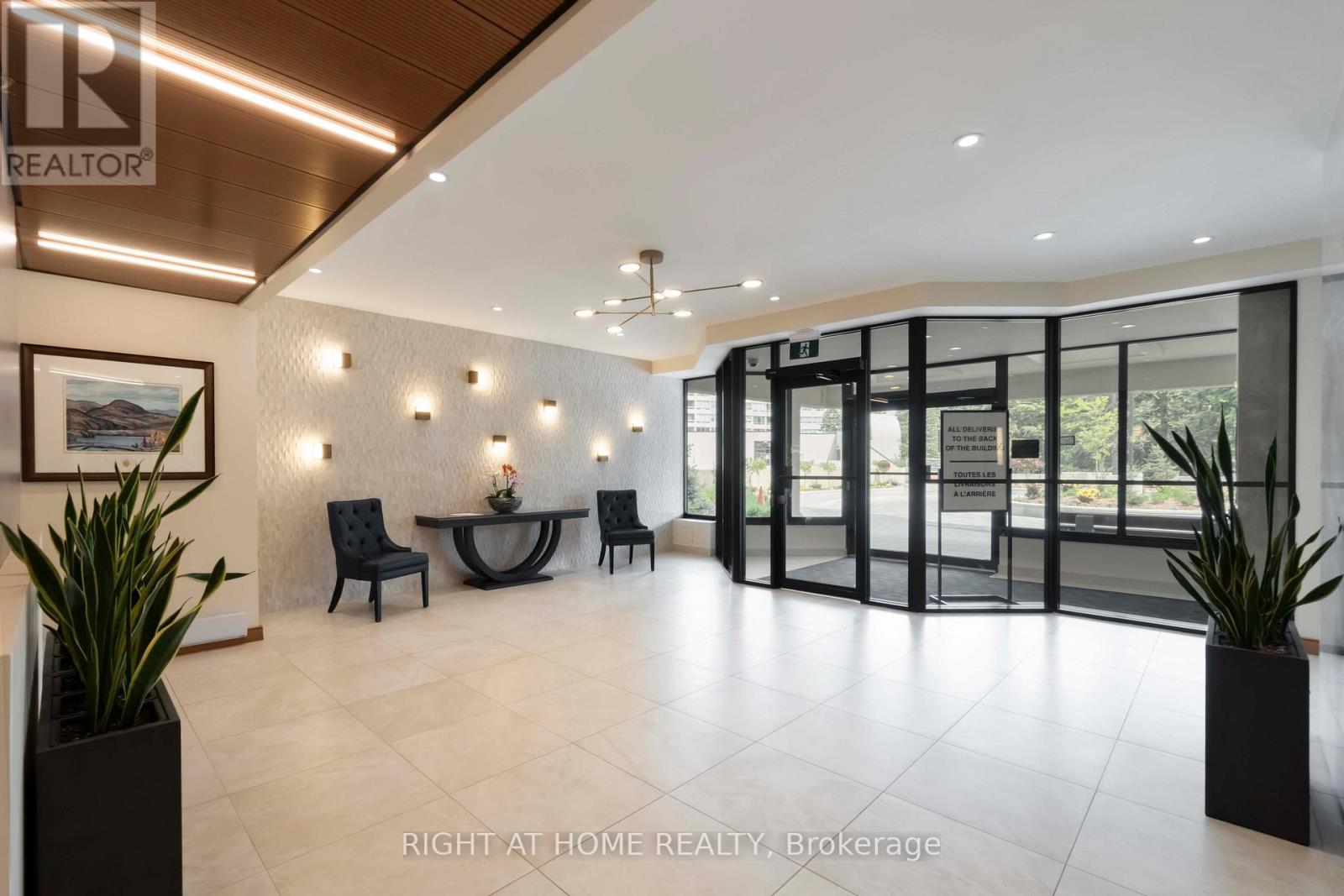 1608 - 1500 Riverside Drive