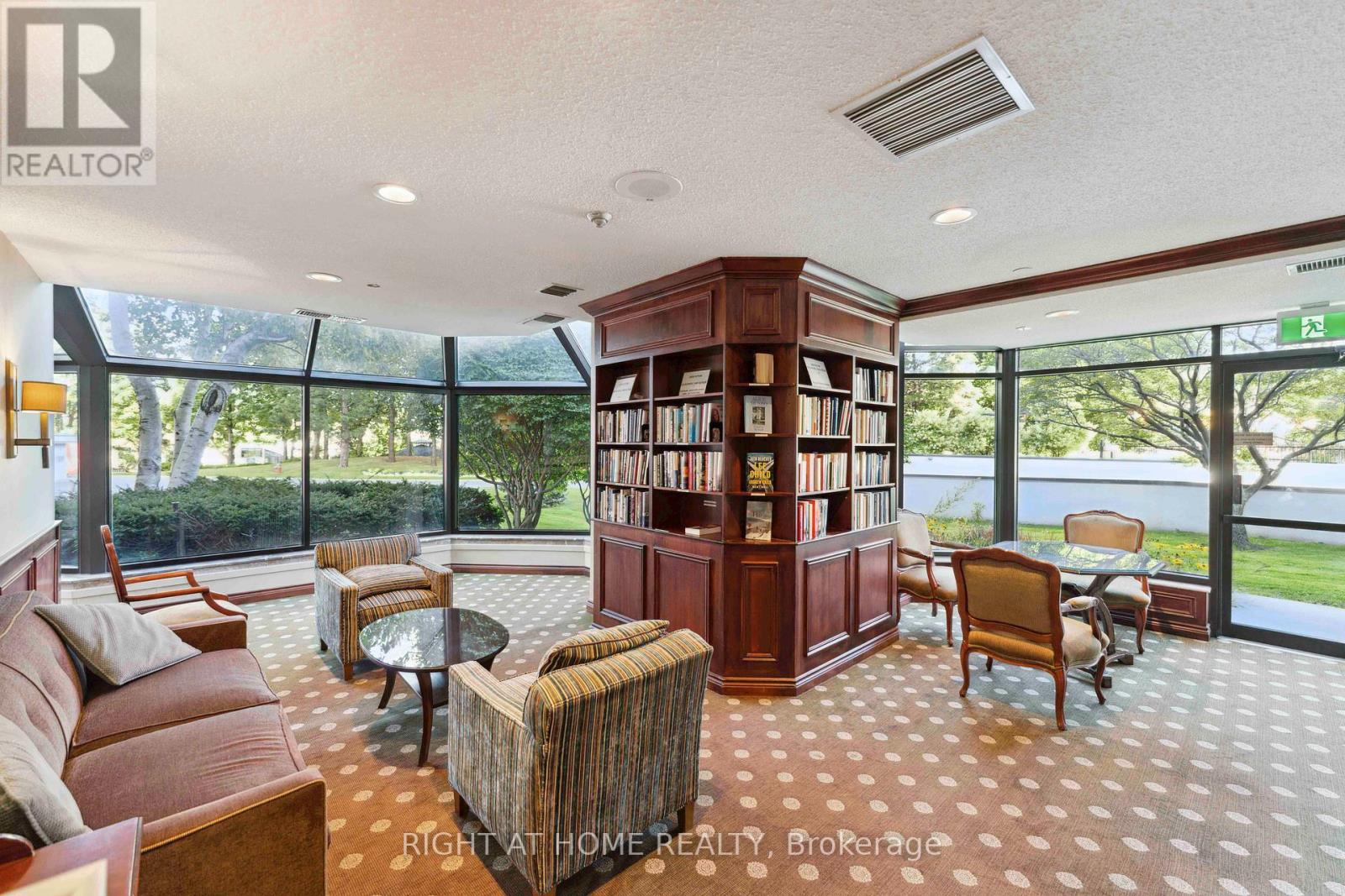 1608 - 1500 Riverside Drive