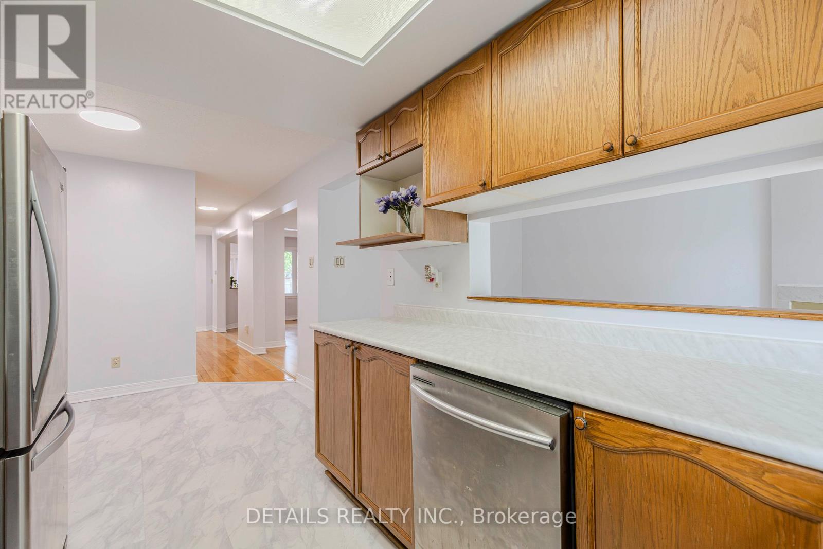 32 Winnegreen Court W
