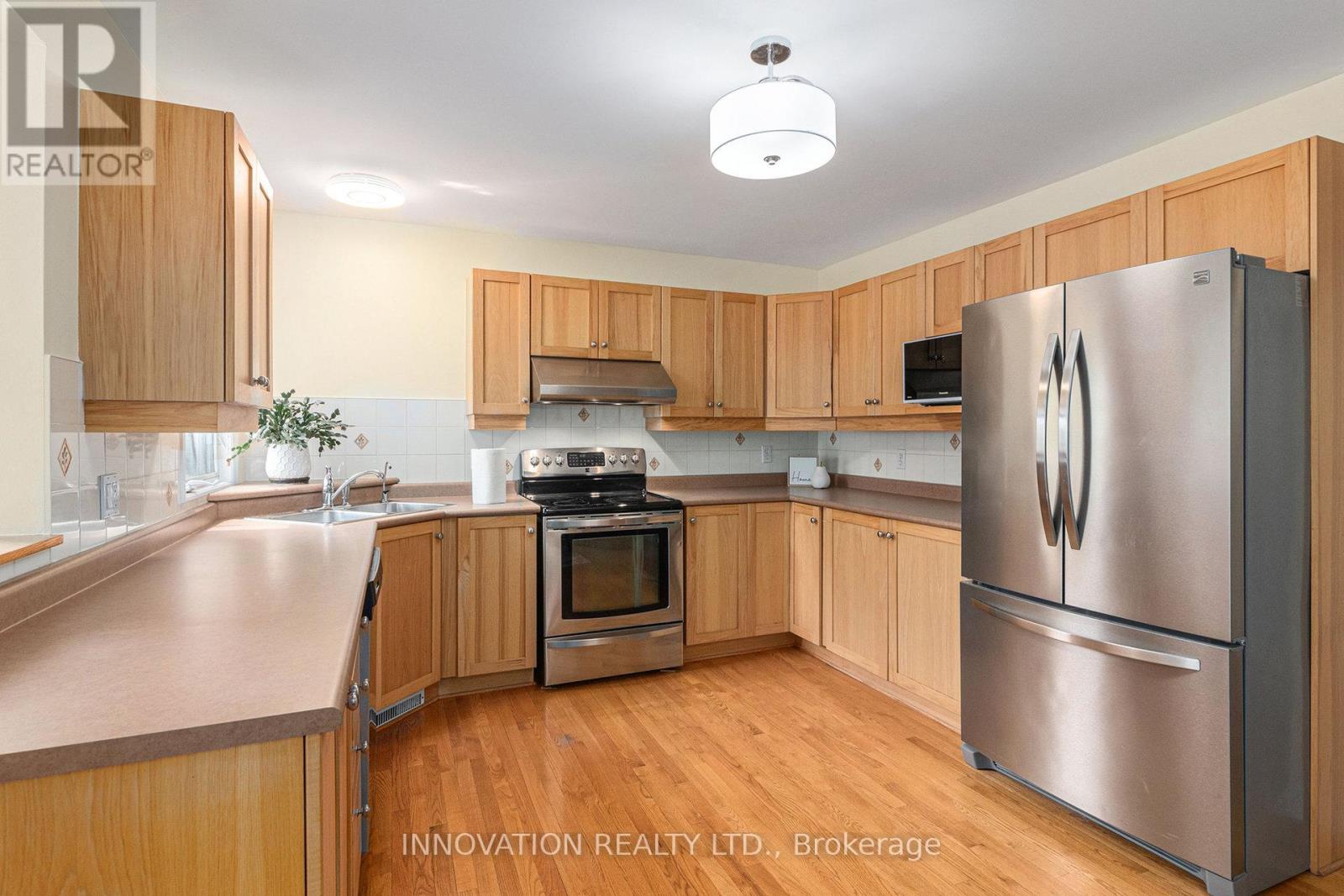 47 Alameda Way