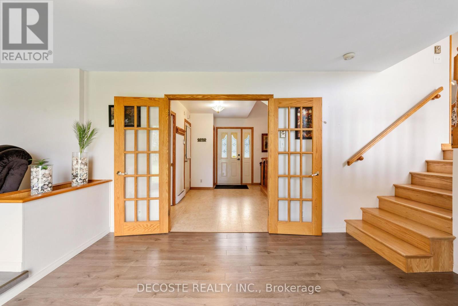 20351 Pineview Crescent