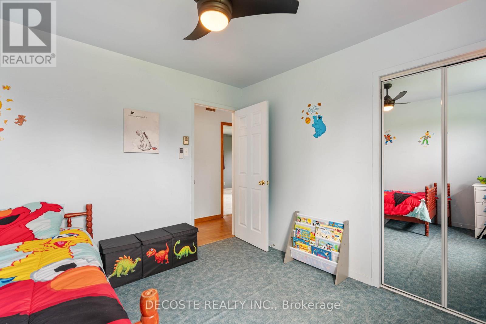 20351 Pineview Crescent