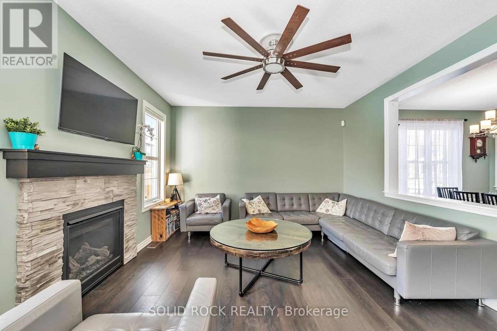 32 Solaris Drive