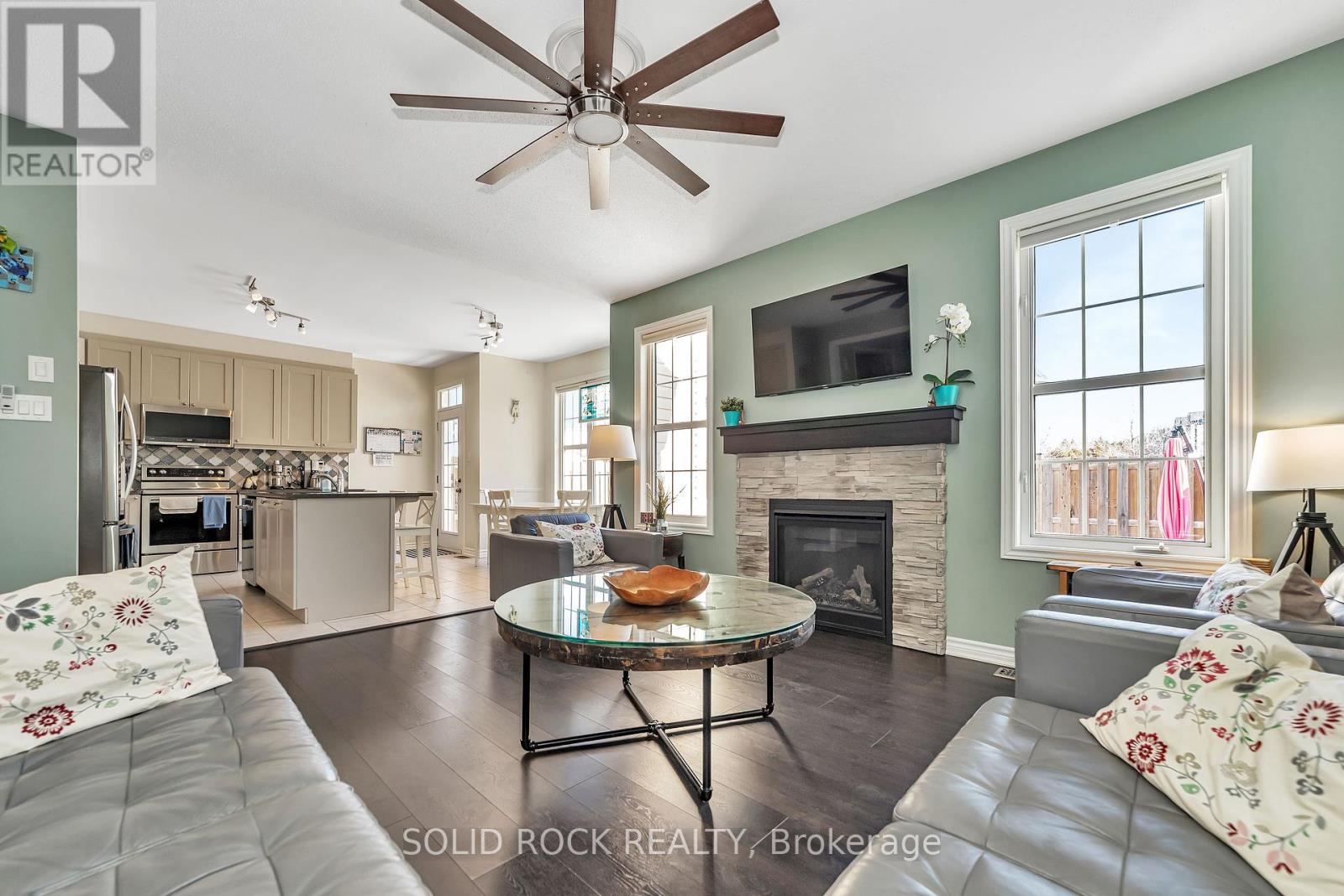 32 Solaris Drive