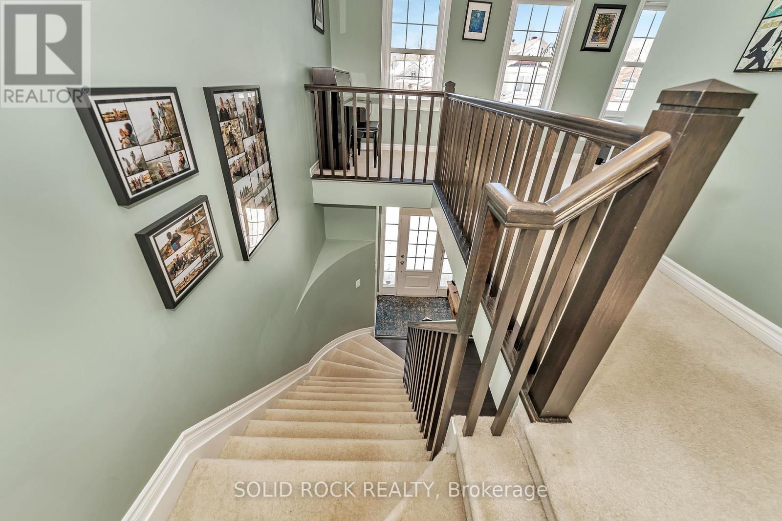 32 Solaris Drive