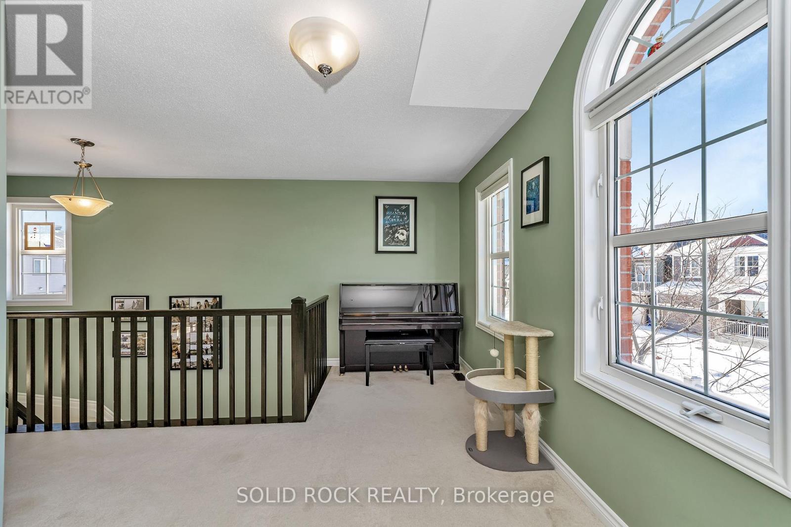 32 Solaris Drive