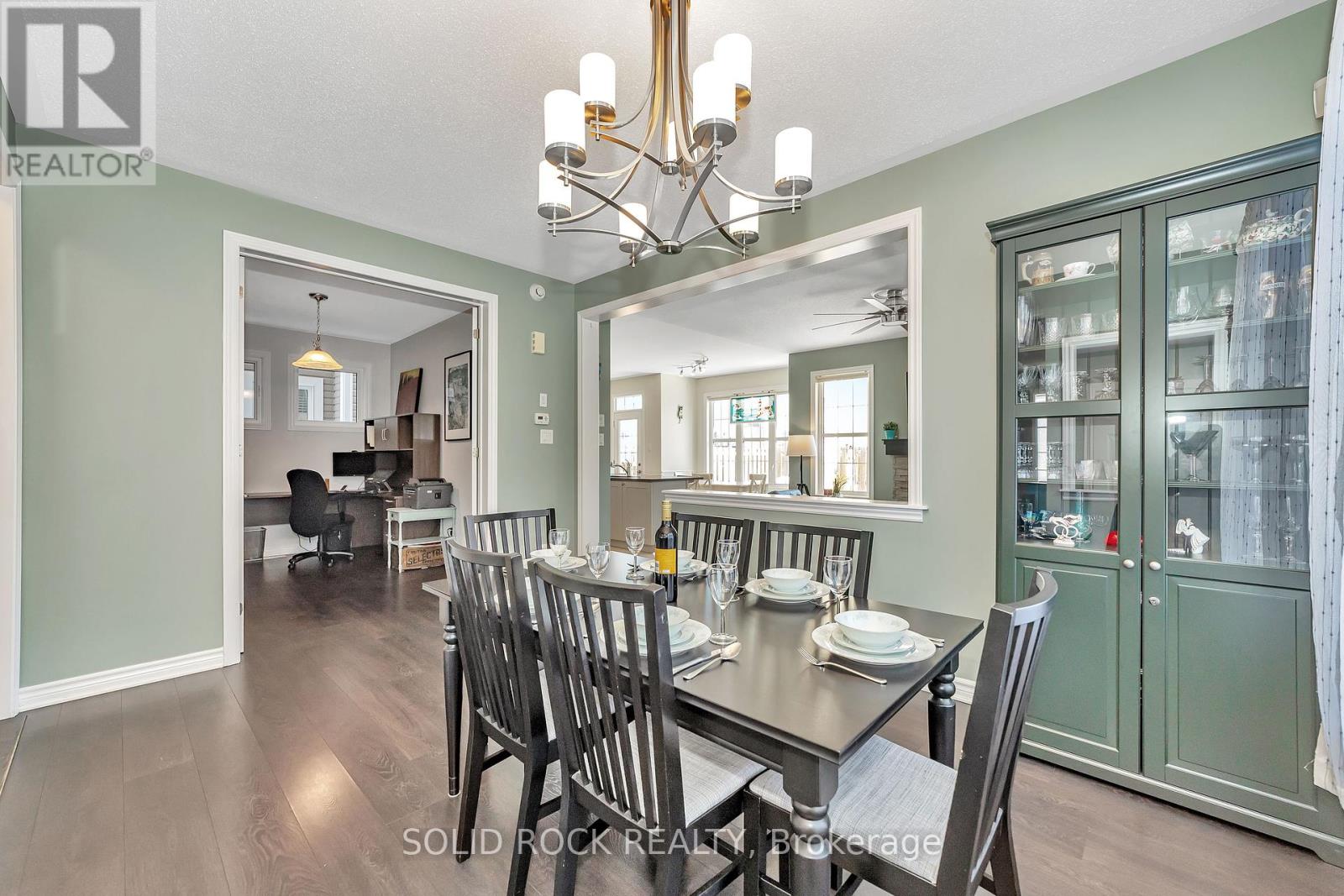 32 Solaris Drive