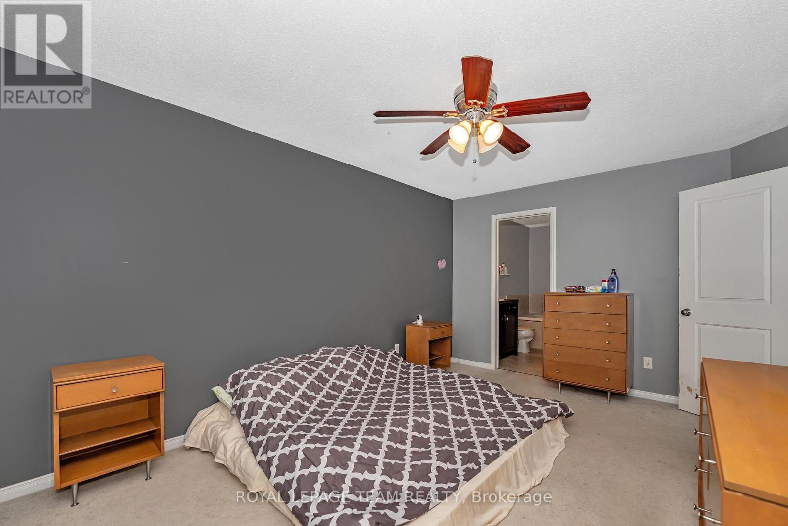 625 Pepperville Crescent