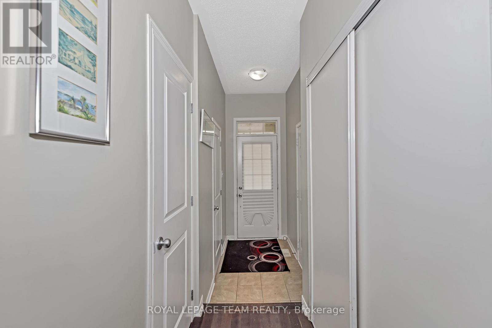 625 Pepperville Crescent
