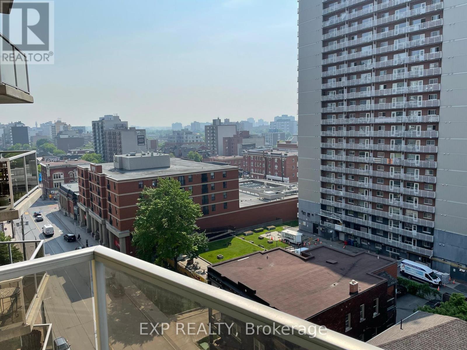 1106 - 429 Somerset Street W