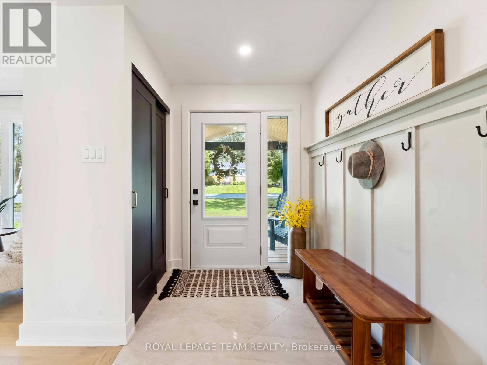 5282 Hillcrest Drive