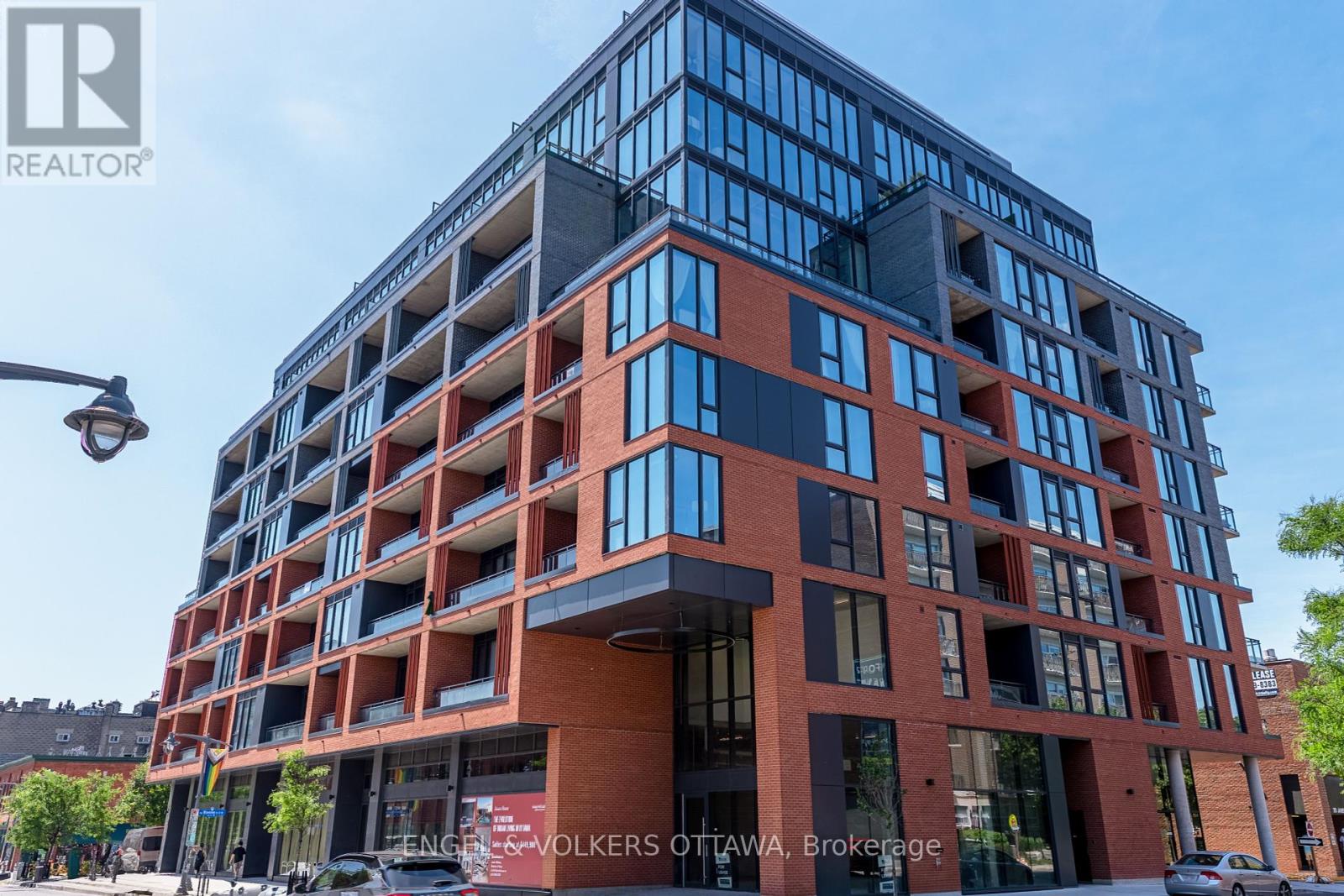 613 - 10 James Street