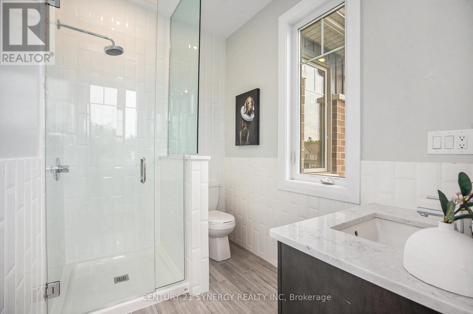 114 Chandelle Private