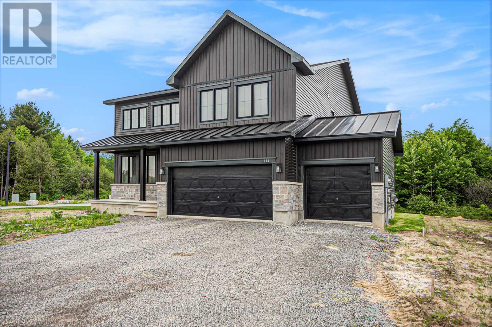 114 Chandelle Private