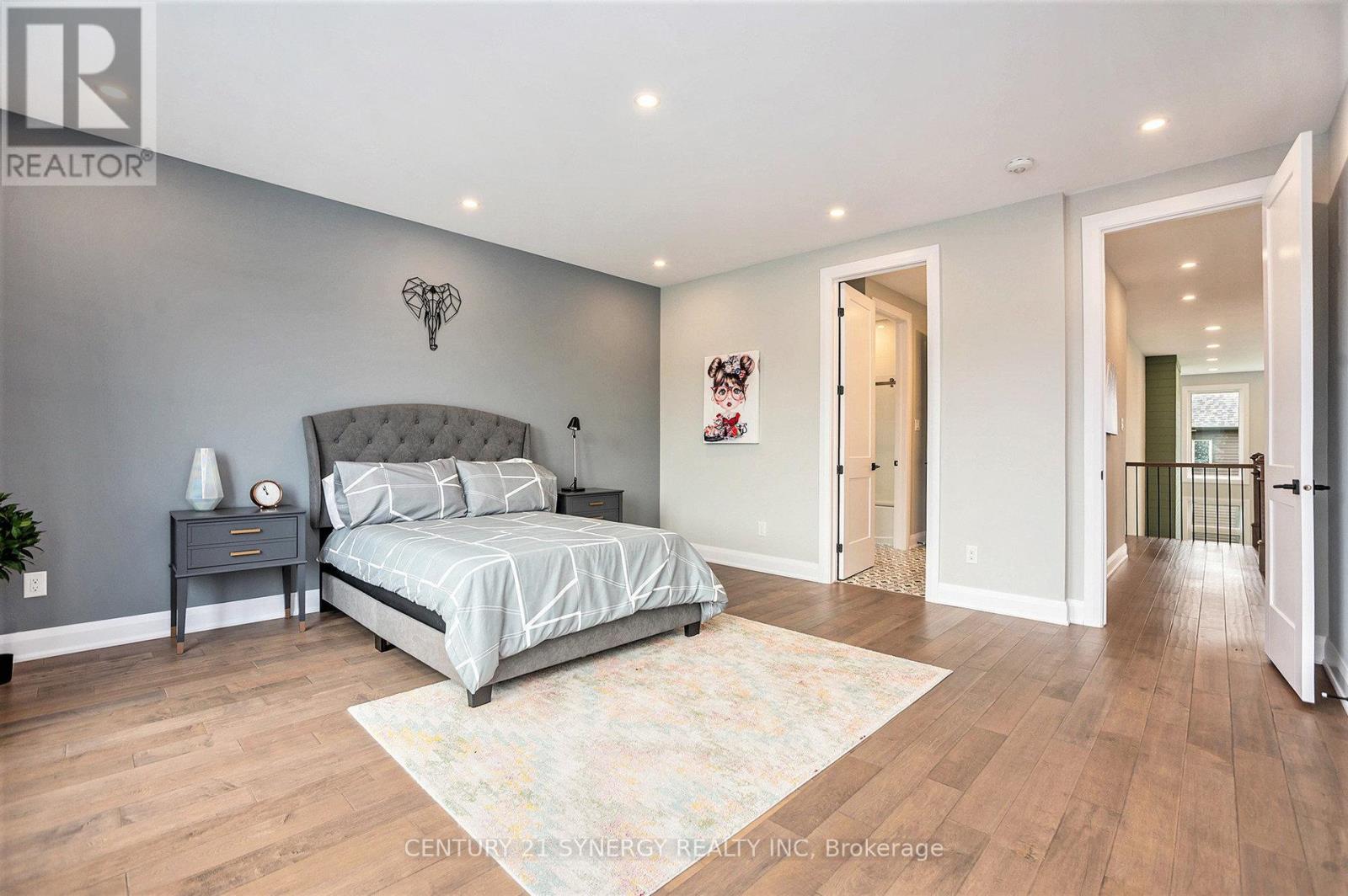 114 Chandelle Private