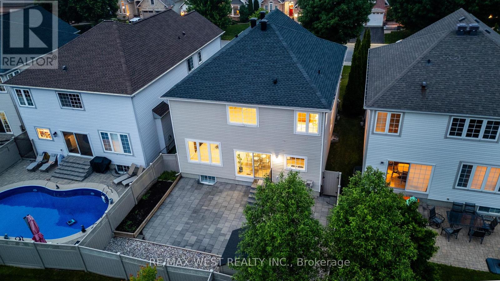 214 Castlegarth Crescent