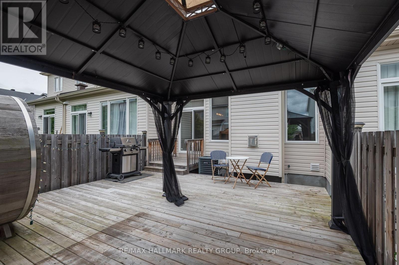 208 Sittelle Private