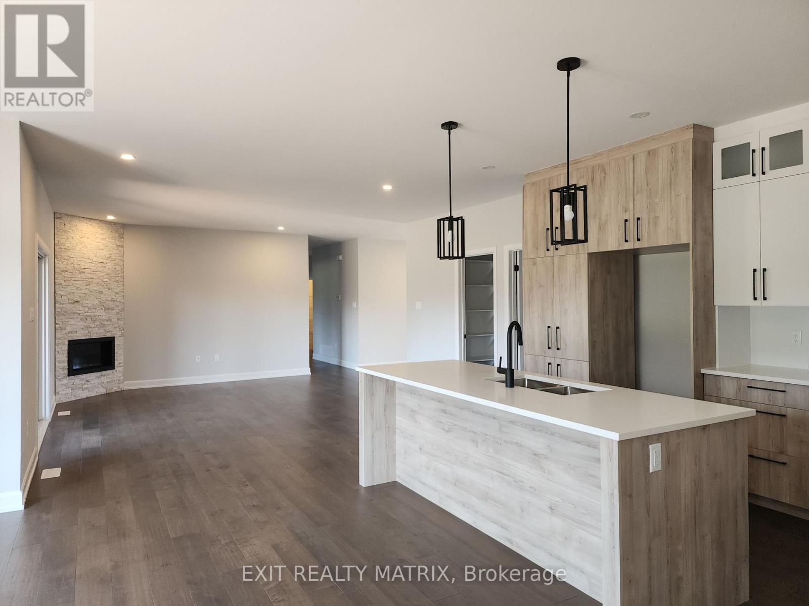 33 Whitetail Avenue