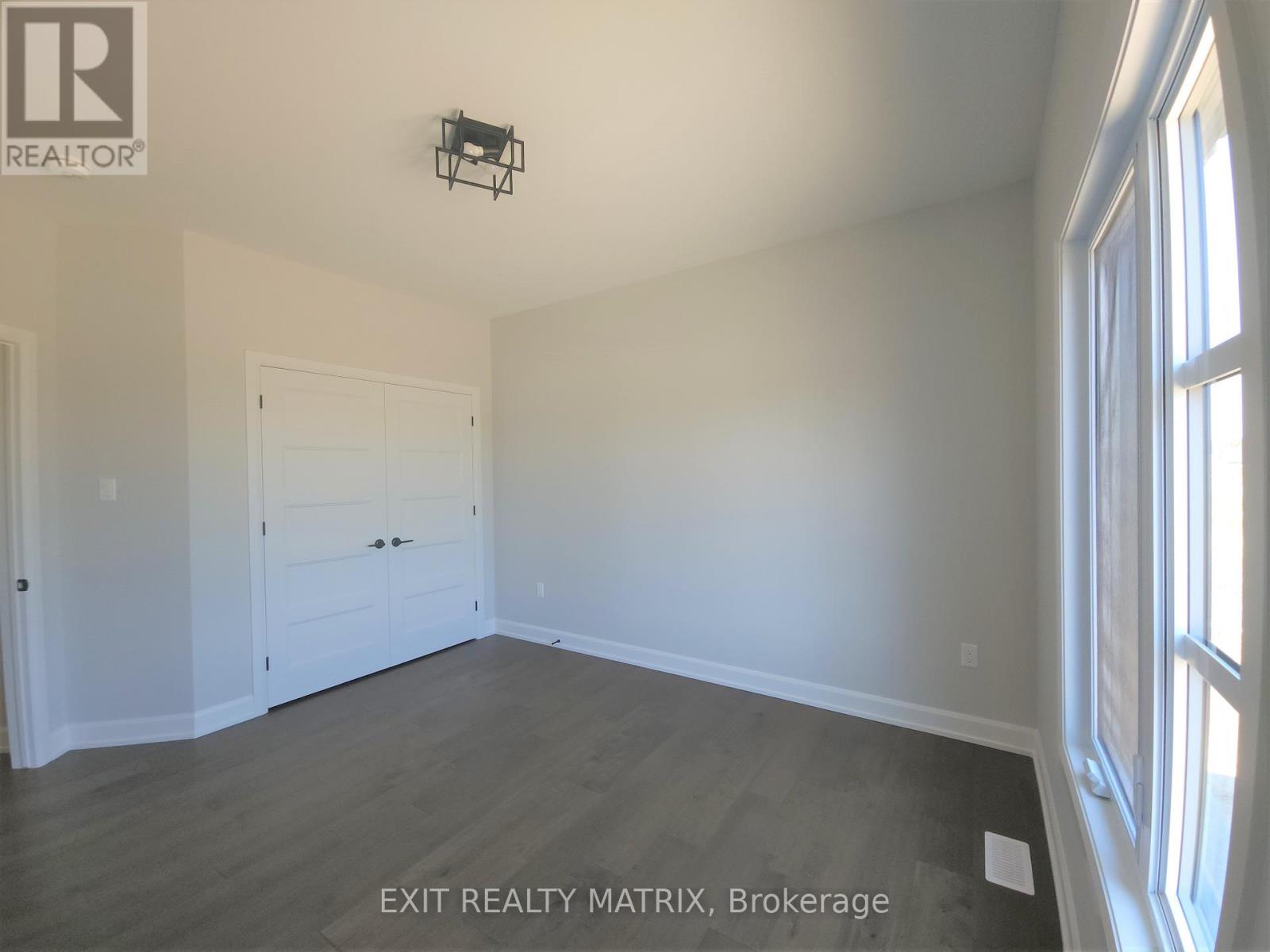 33 Whitetail Avenue