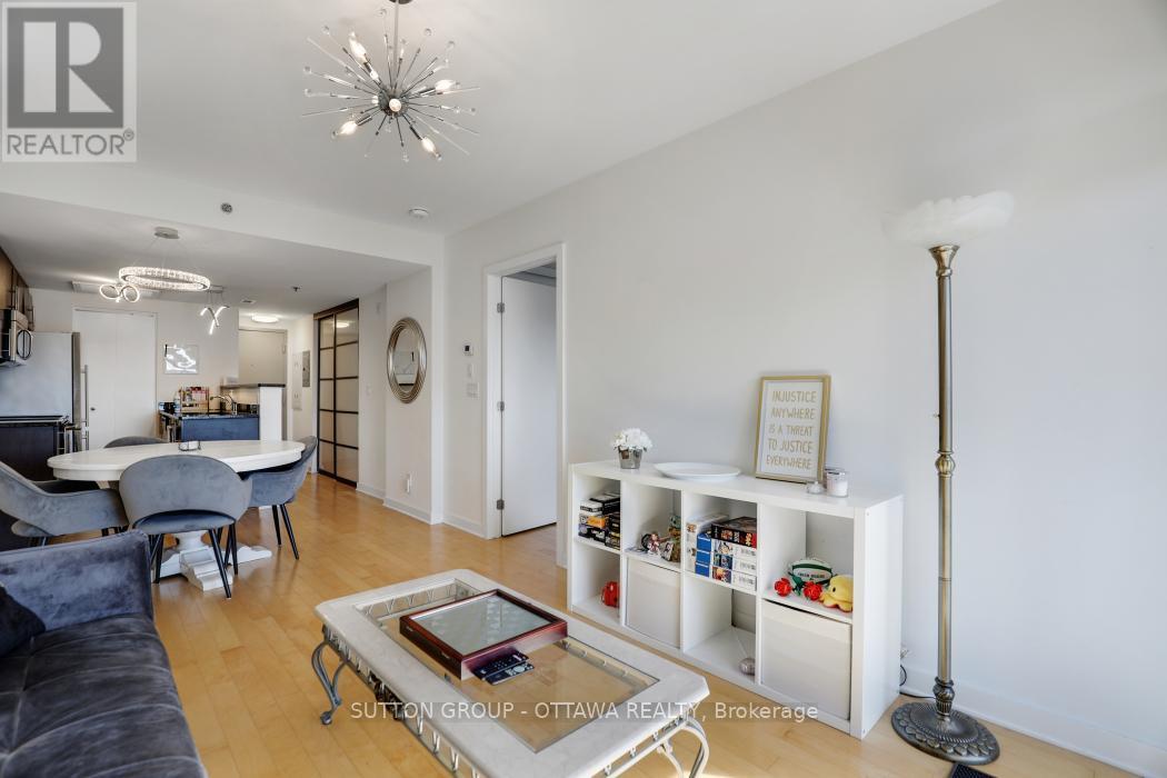 506 - 456 King Edward Avenue