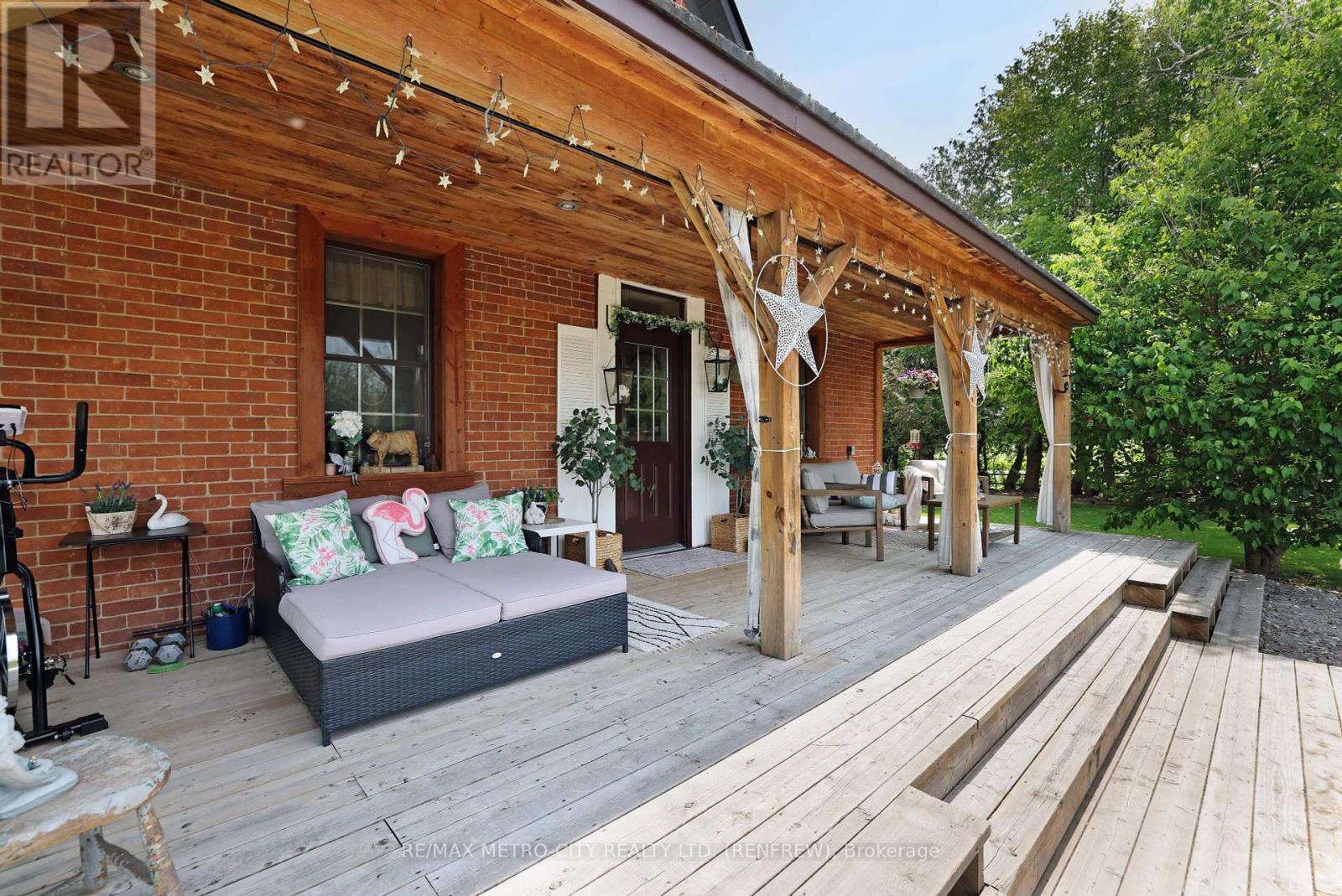 155 Storie Road