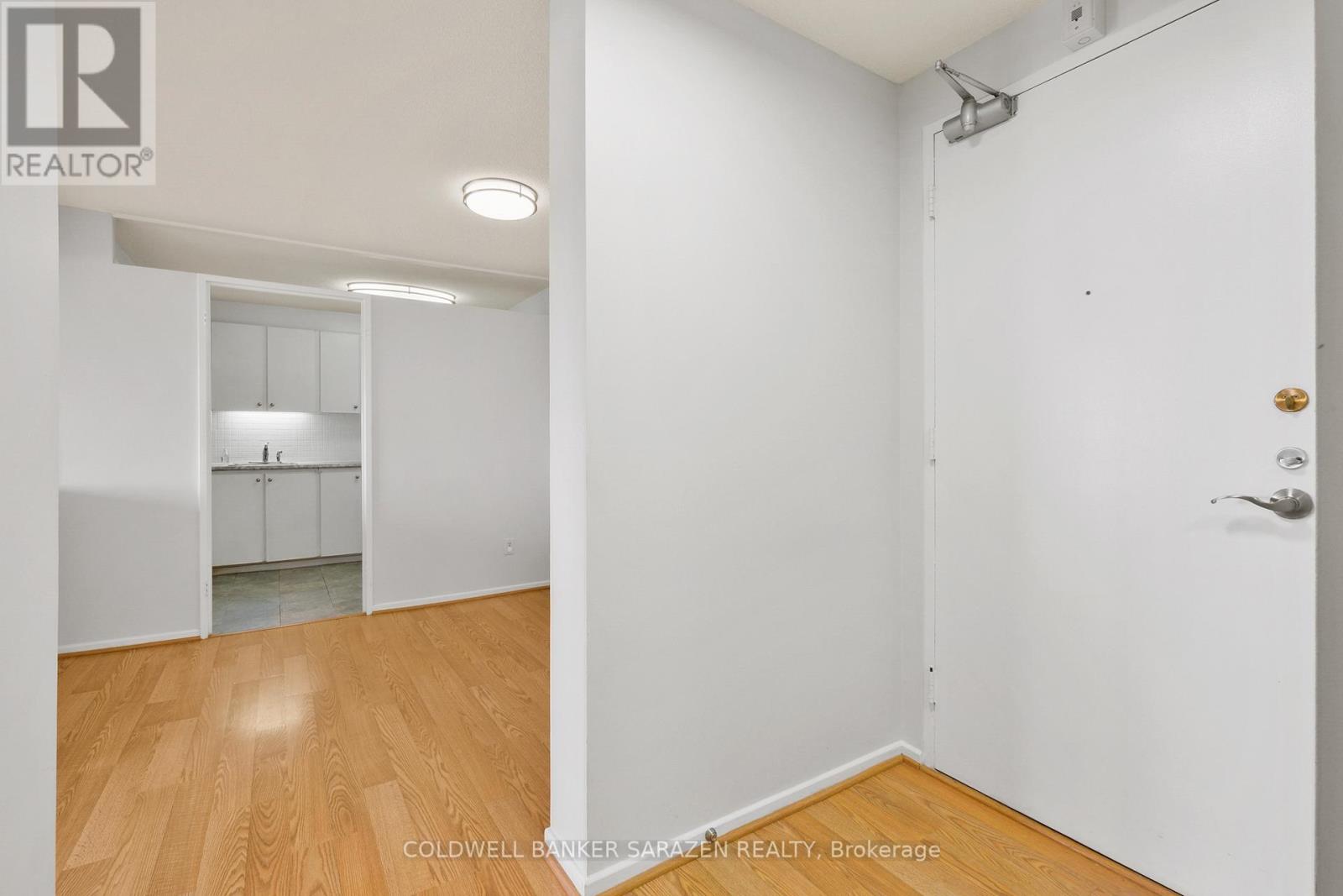 1115 - 1100 Ambleside Drive