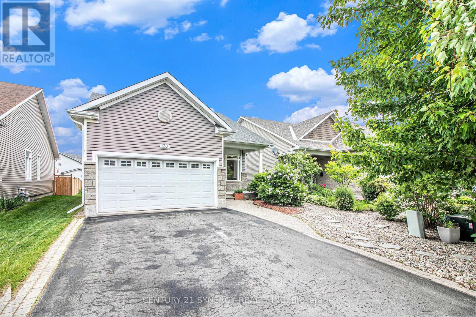 133 Royal Landing Gate