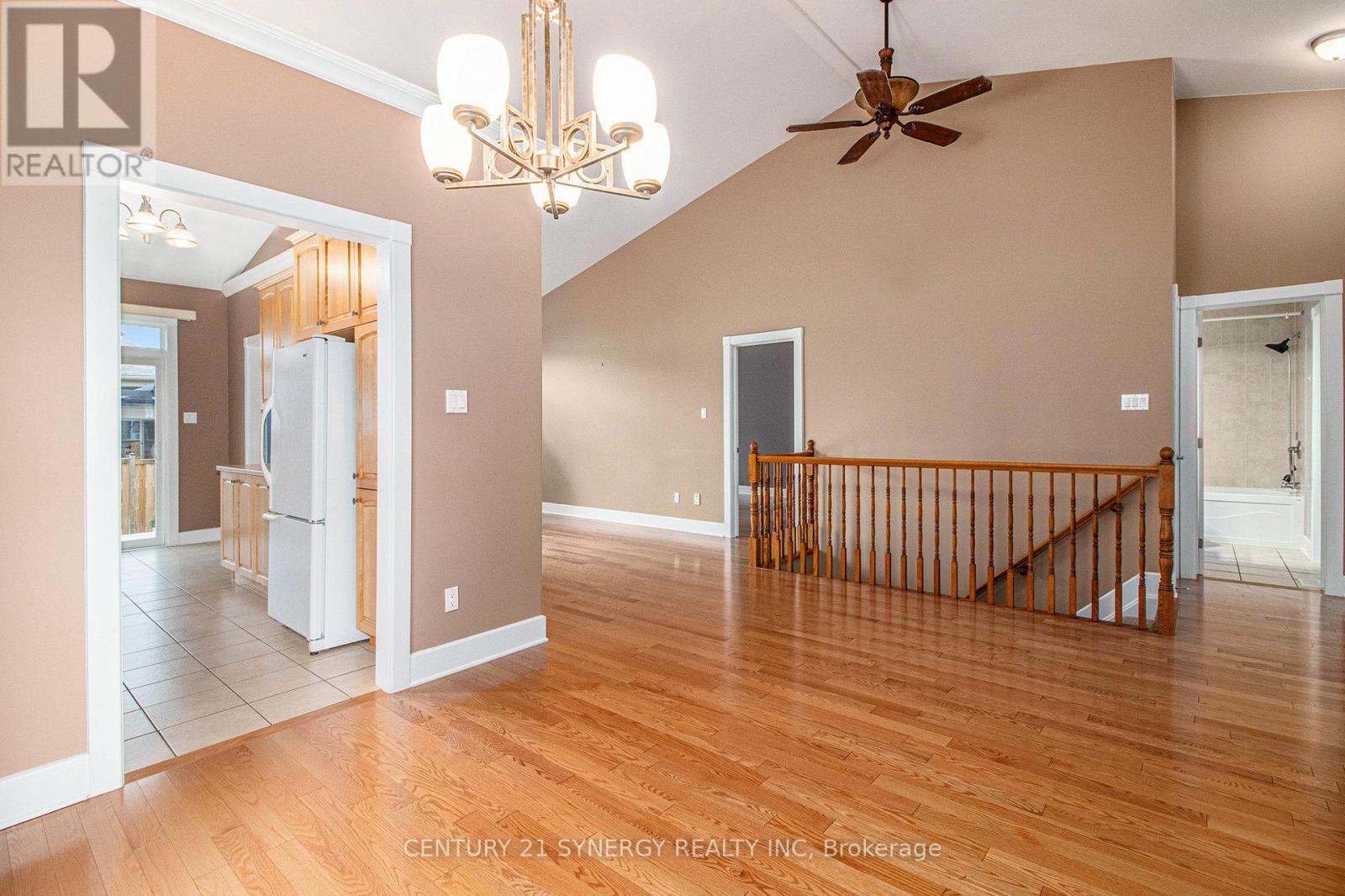 133 Royal Landing Gate