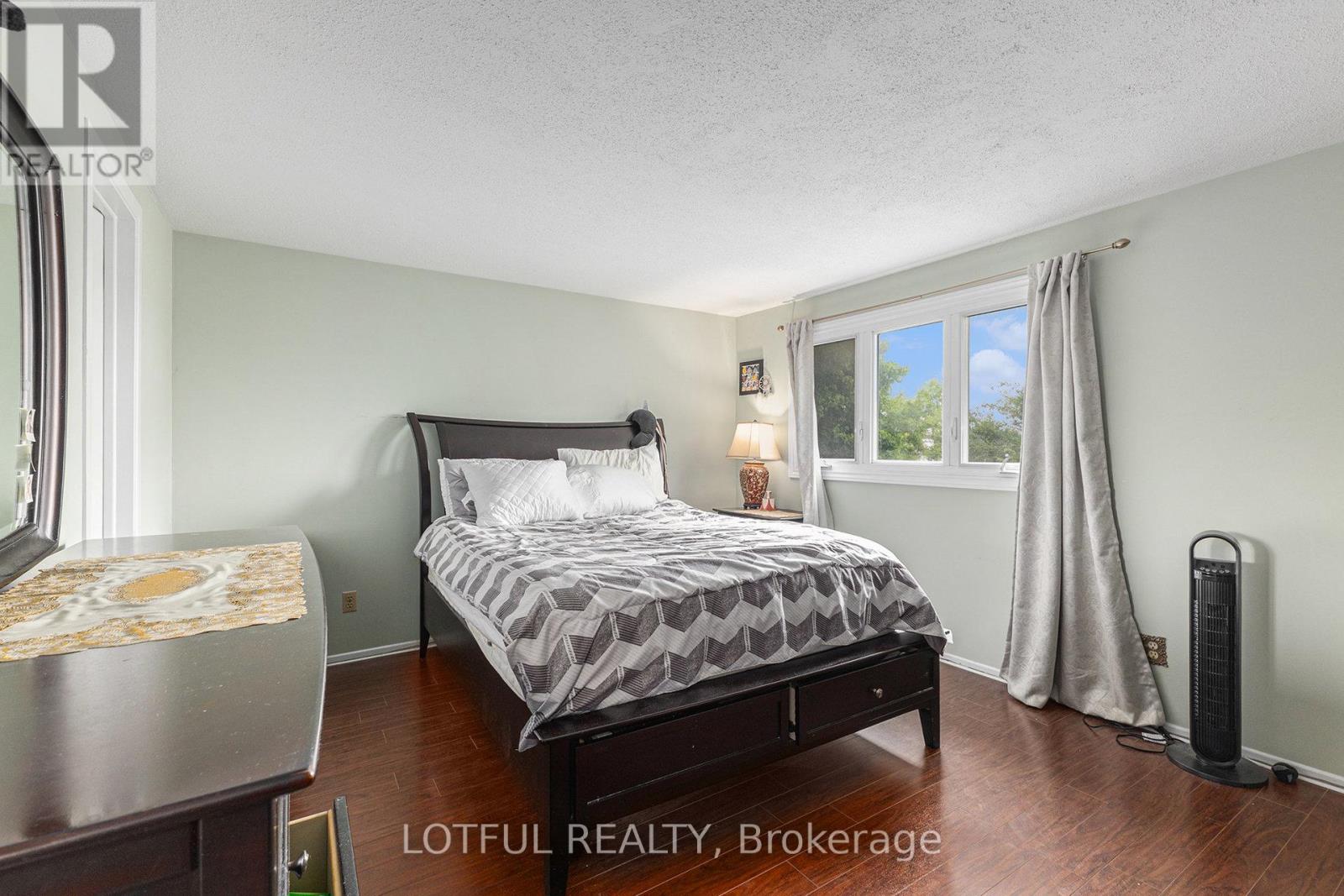 1134 Alenmede Crescent