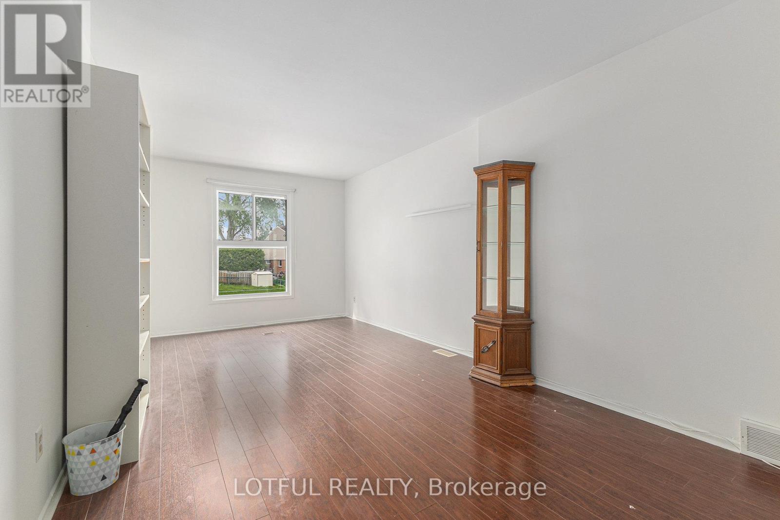 1134 Alenmede Crescent