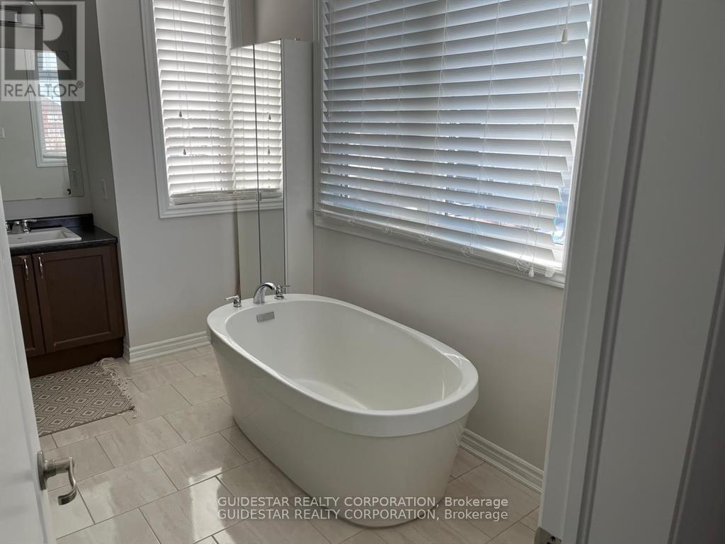 28 Oxalis Crescent