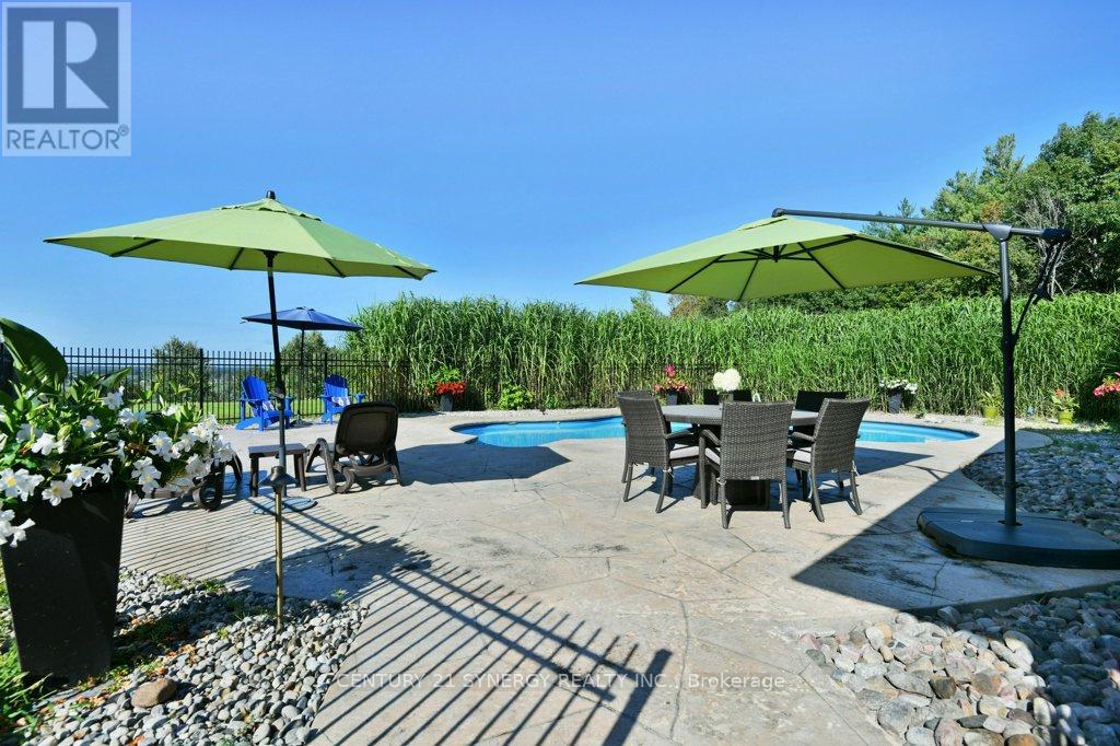 4370 Carp Road