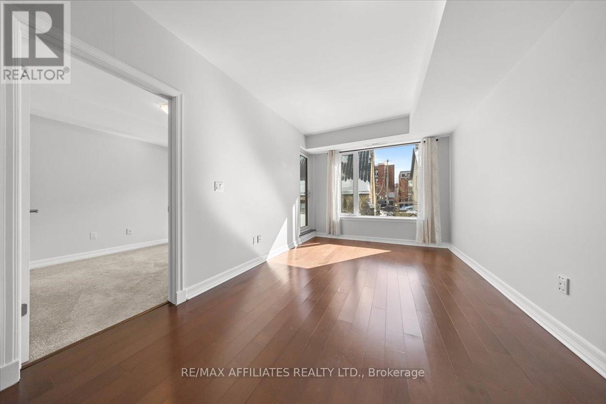 303 - 238 Besserer Street