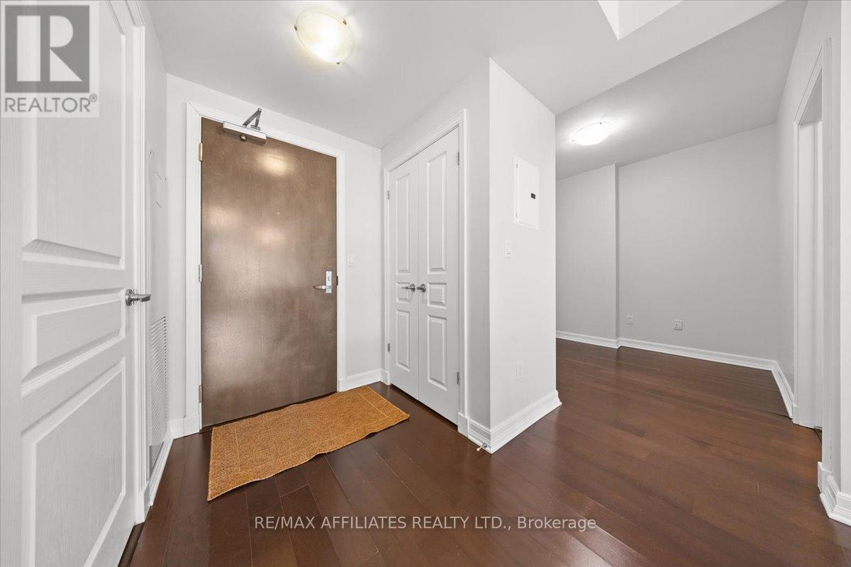 303 - 238 Besserer Street