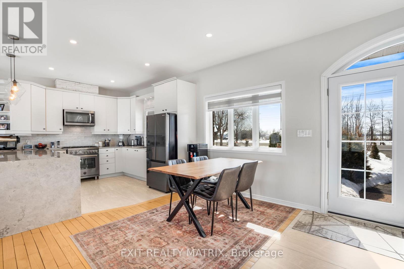 1624 Bay Road