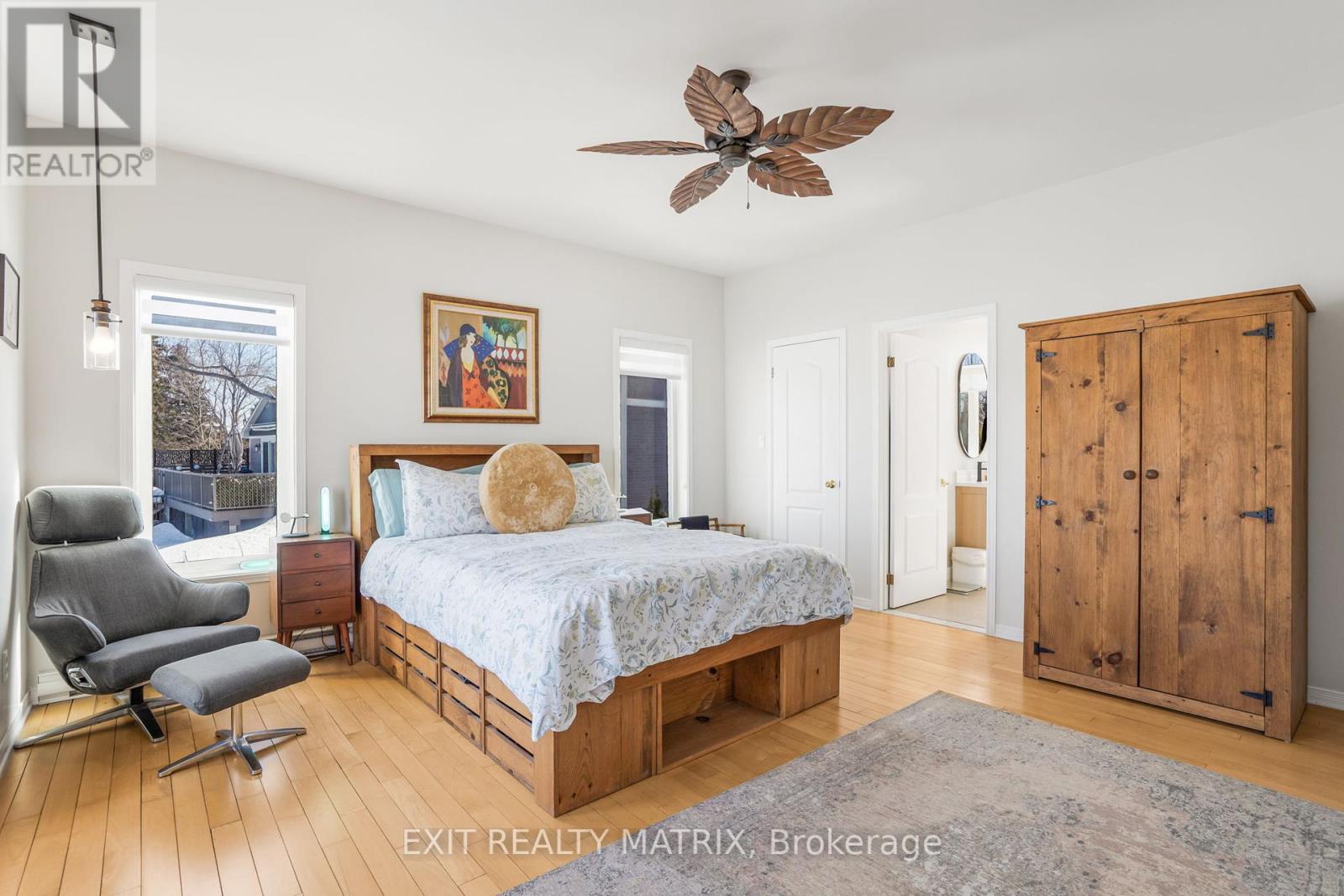 1624 Bay Road