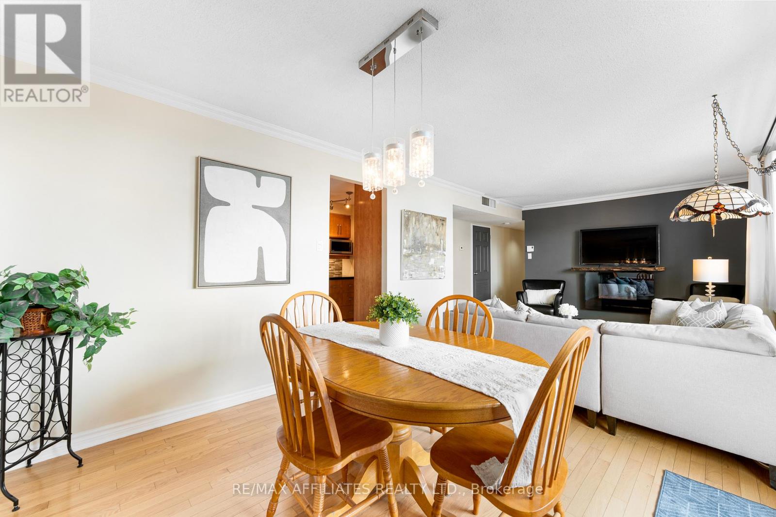 2301 - 470 Laurier Avenue W, Unit Ph