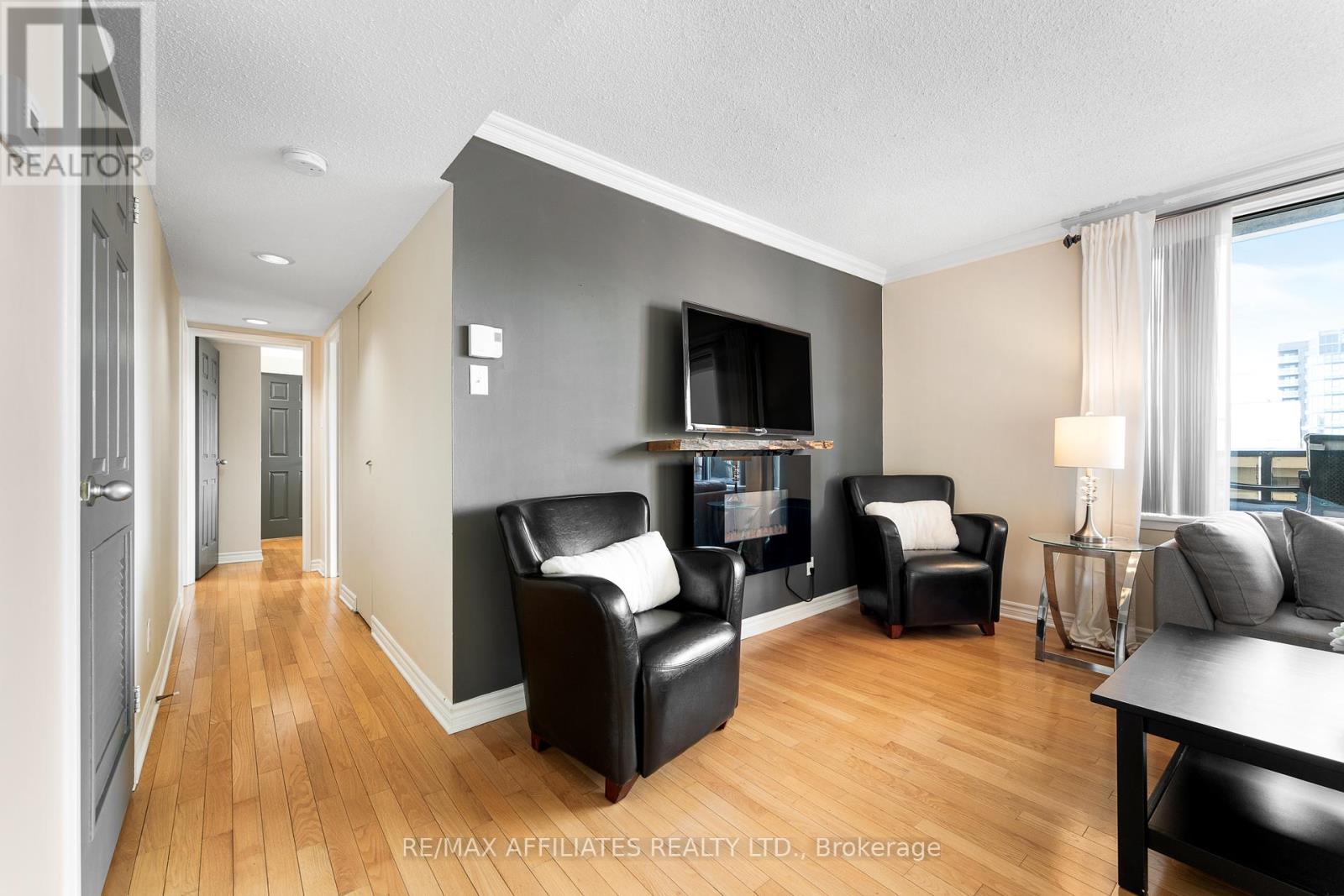 2301 - 470 Laurier Avenue W, Unit Ph