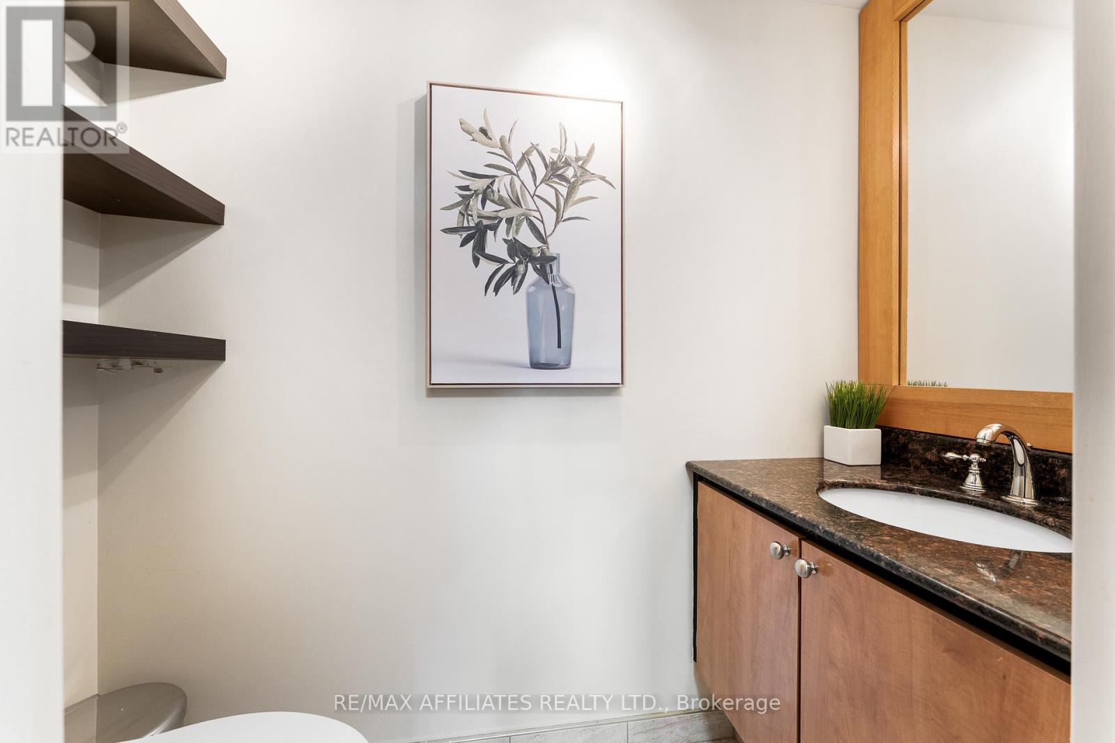 2301 - 470 Laurier Avenue W, Unit Ph