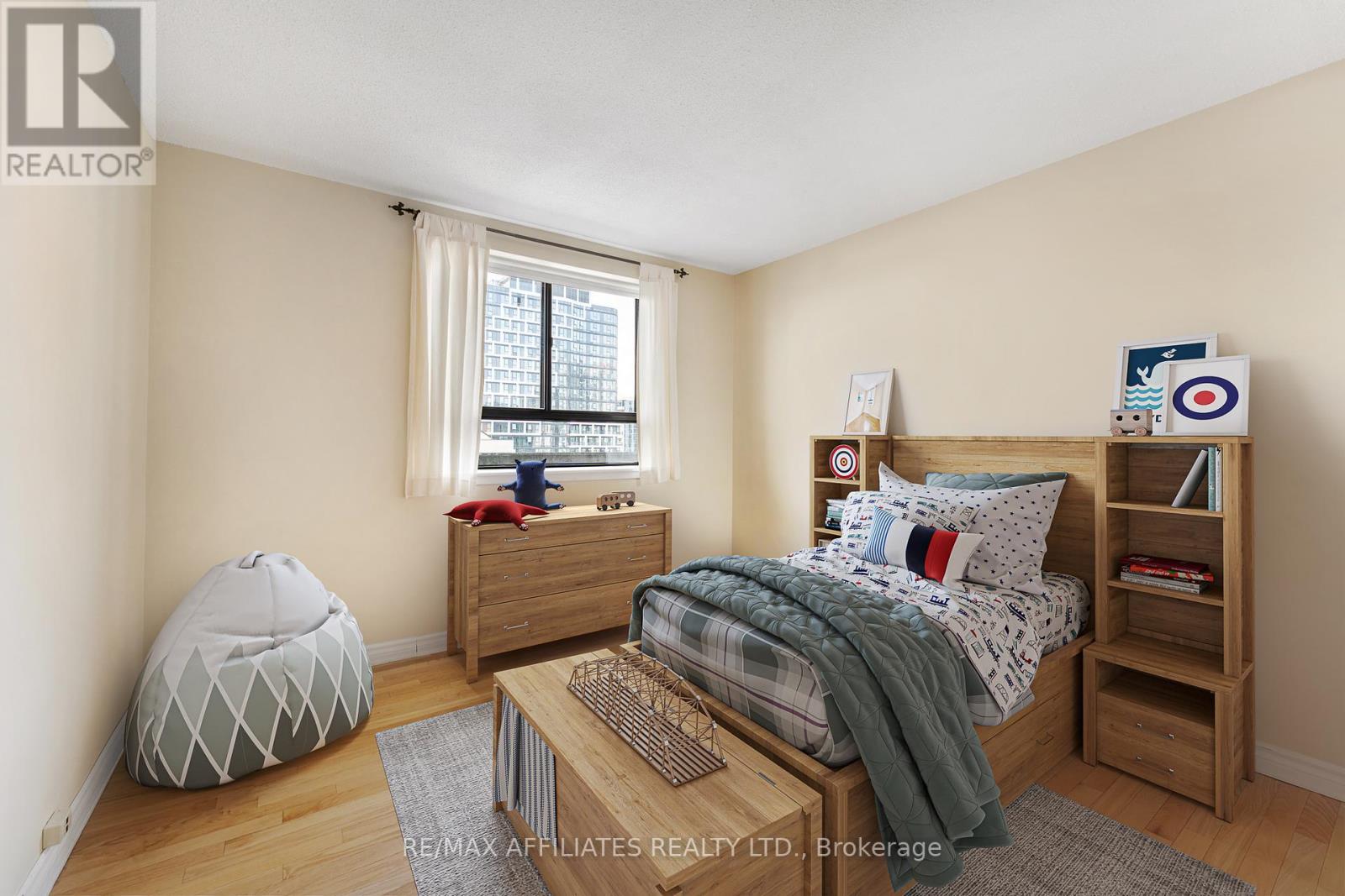 2301 - 470 Laurier Avenue W, Unit Ph