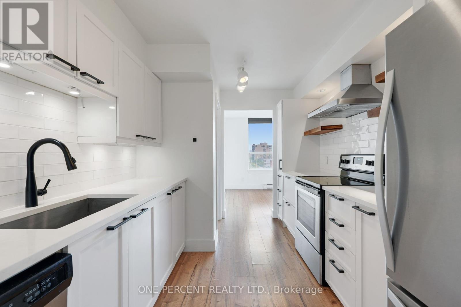610 - 215 Parkdale Avenue