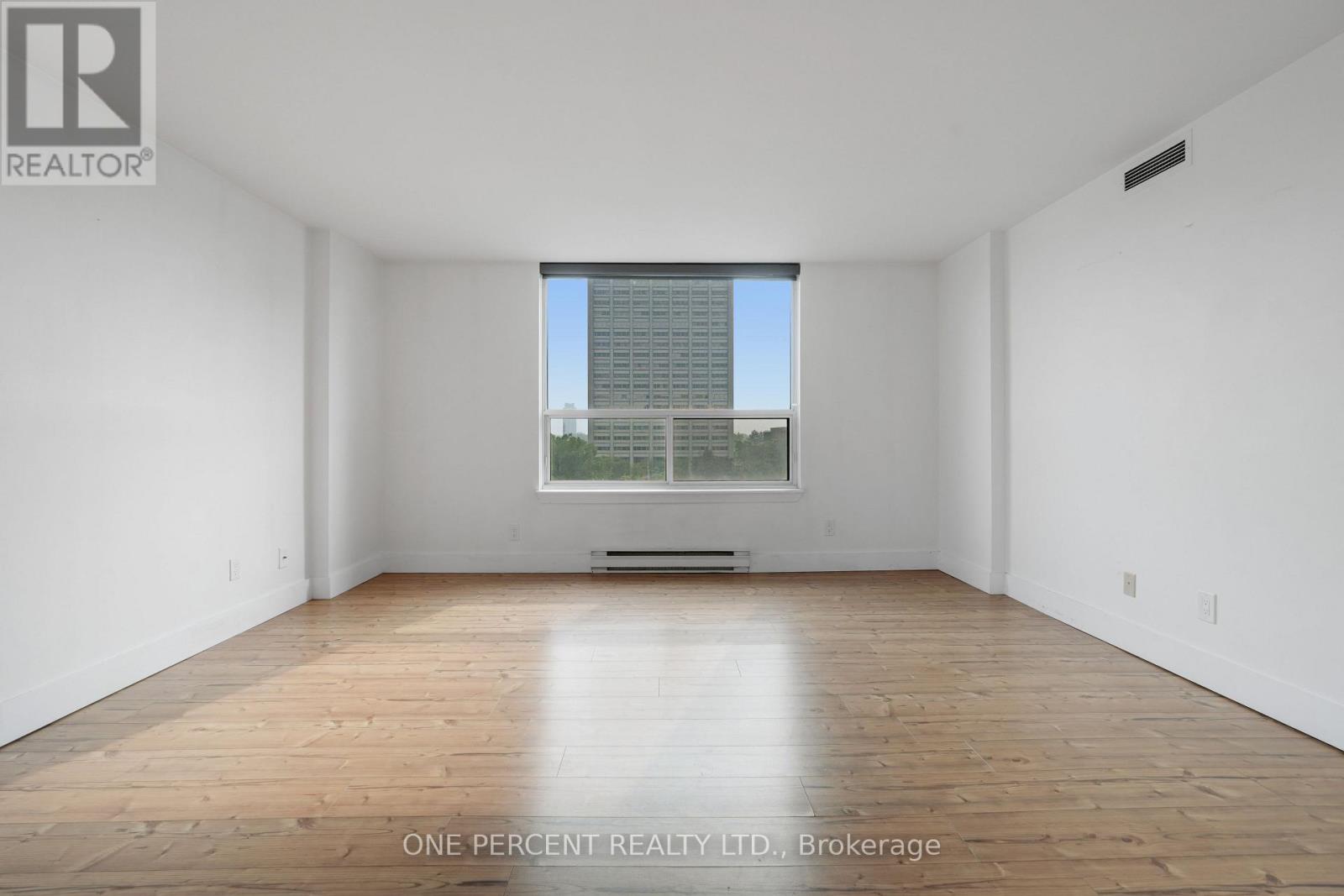 610 - 215 Parkdale Avenue