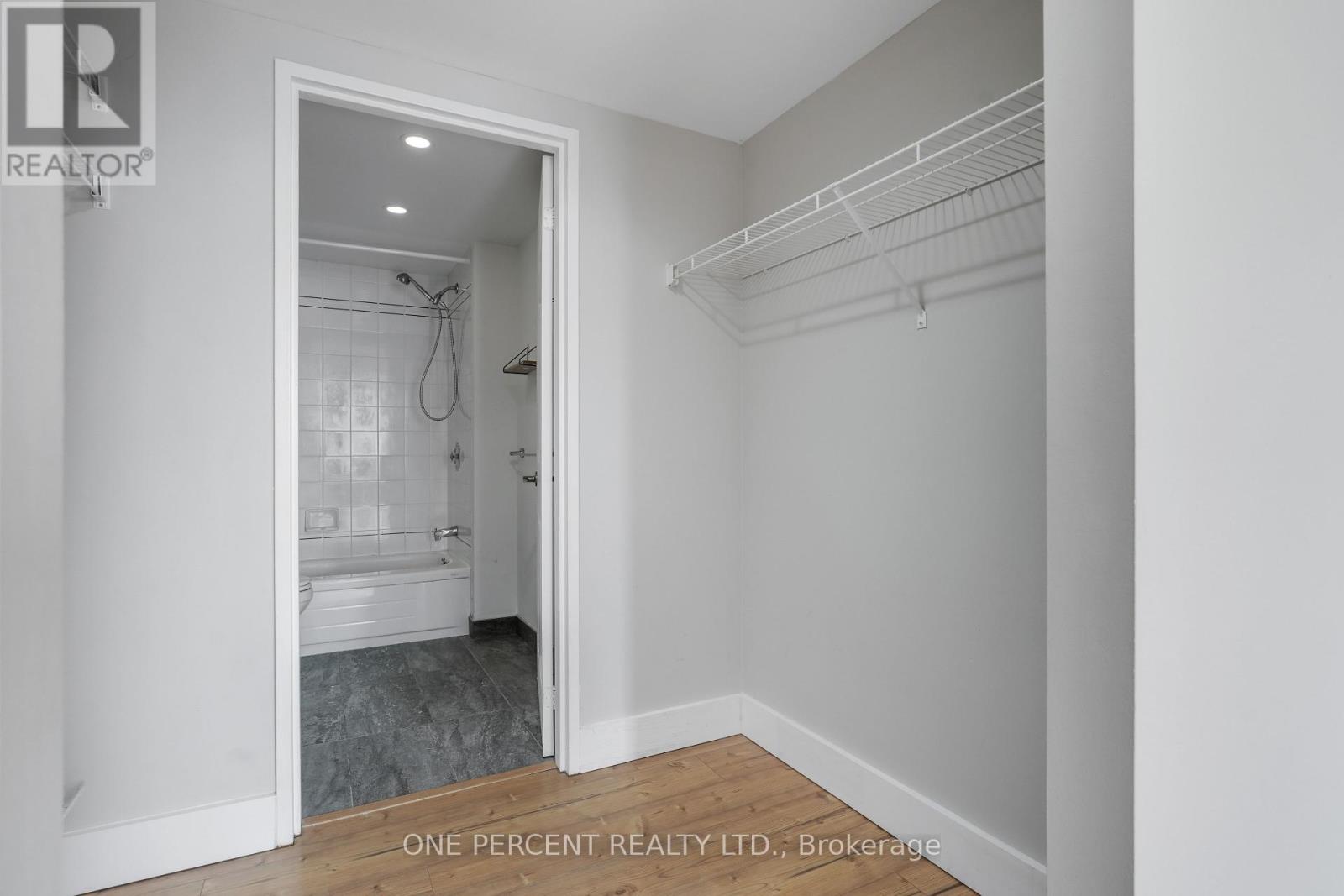610 - 215 Parkdale Avenue