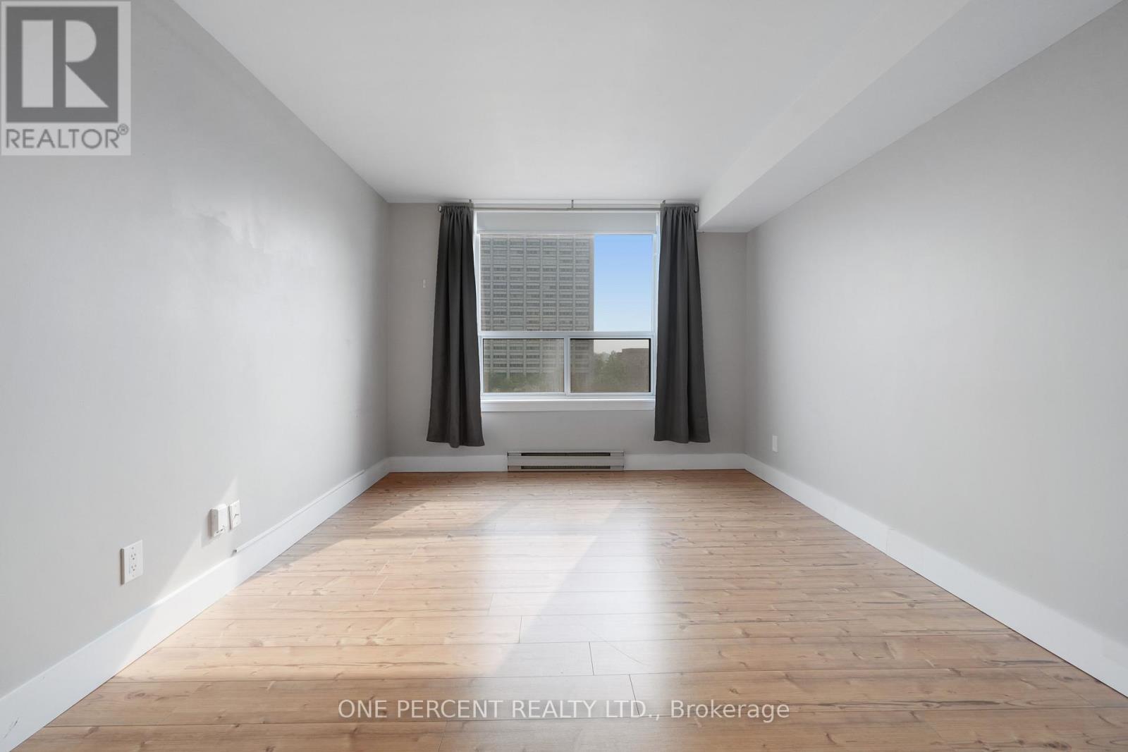 610 - 215 Parkdale Avenue