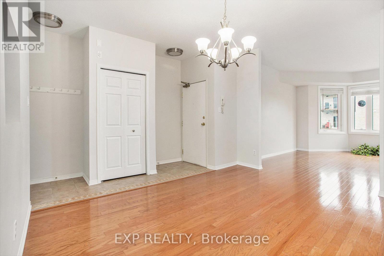 5 - 90 Briargate Private