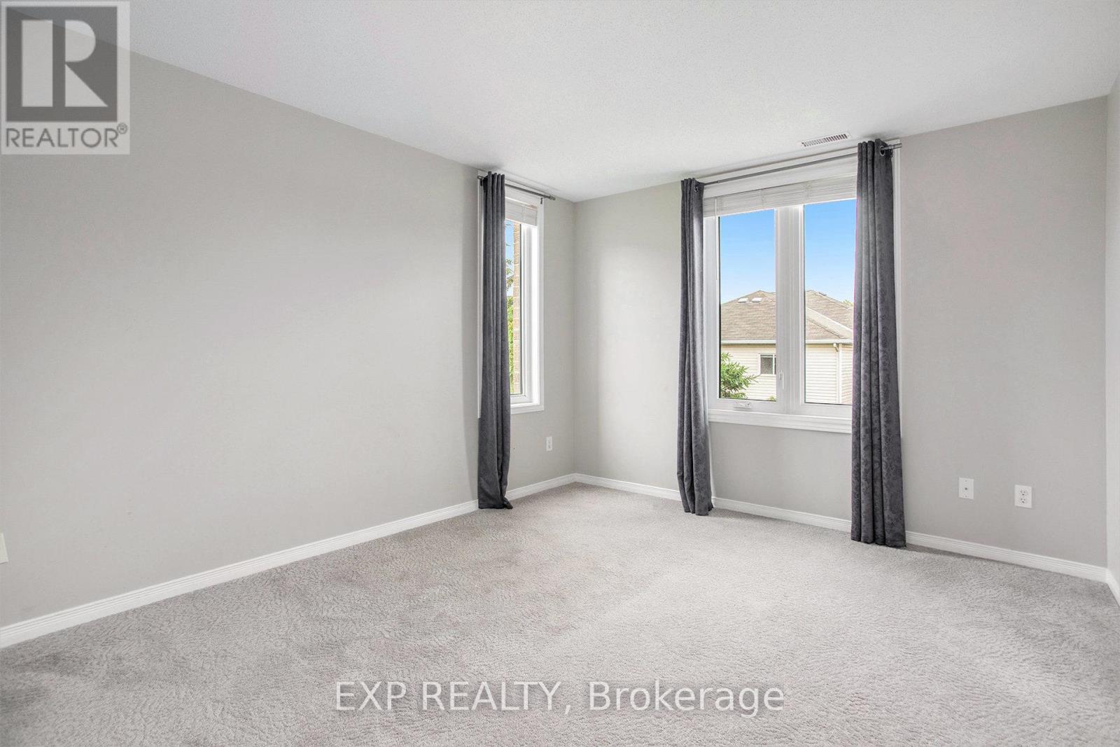 5 - 90 Briargate Private