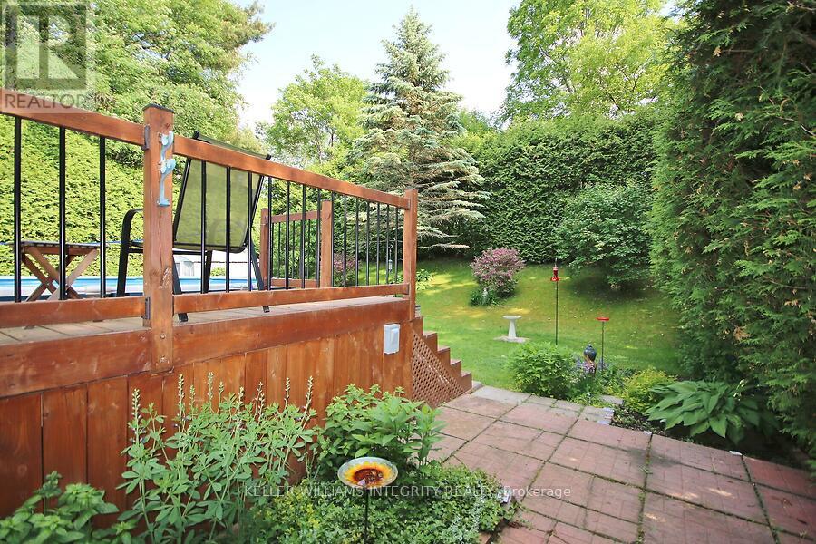 58 Lindhurst Crescent